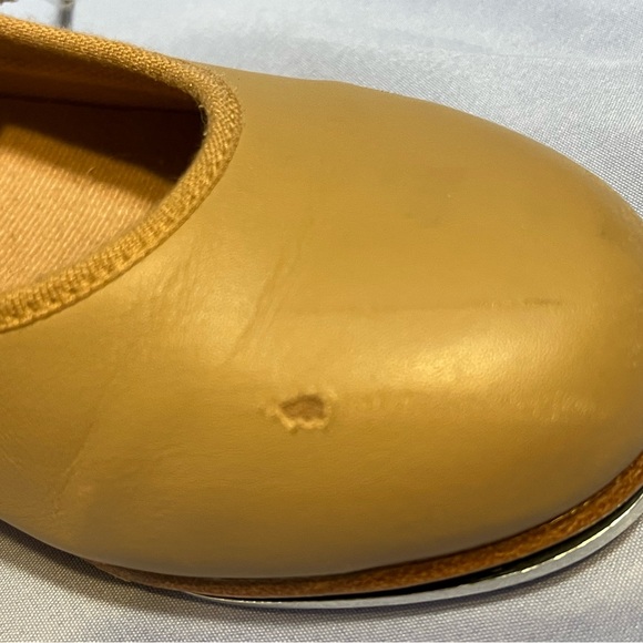 Bloch Tap-in S0302L Tan tap shoes size 6 with straps.  Condition is very good! - Picture 7 of 10